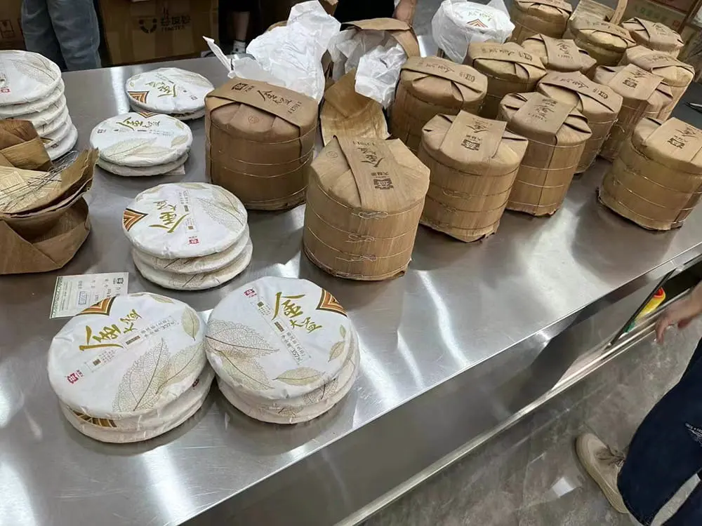 中山回收大益普洱茶2015年生茶熟茶图3